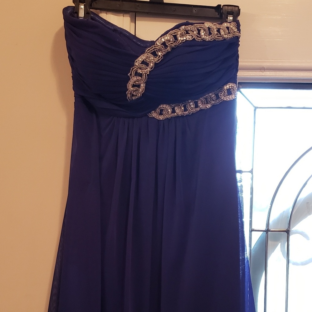 Blue dress